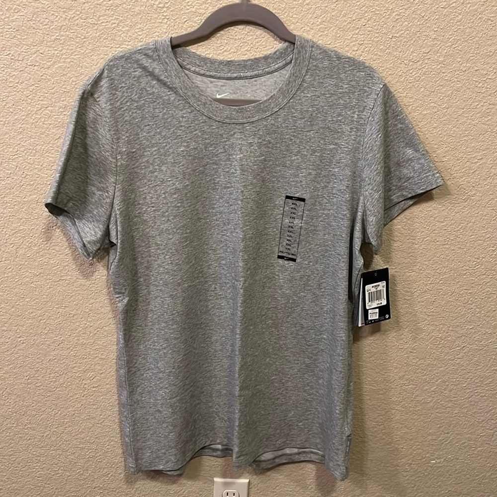 Nike T-shirt